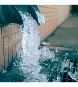 Hogyan kell beépíteni a vízelvezető folyókát?